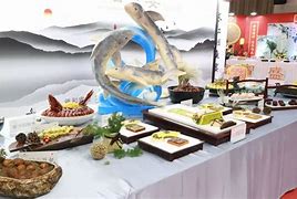 何晏出生年月