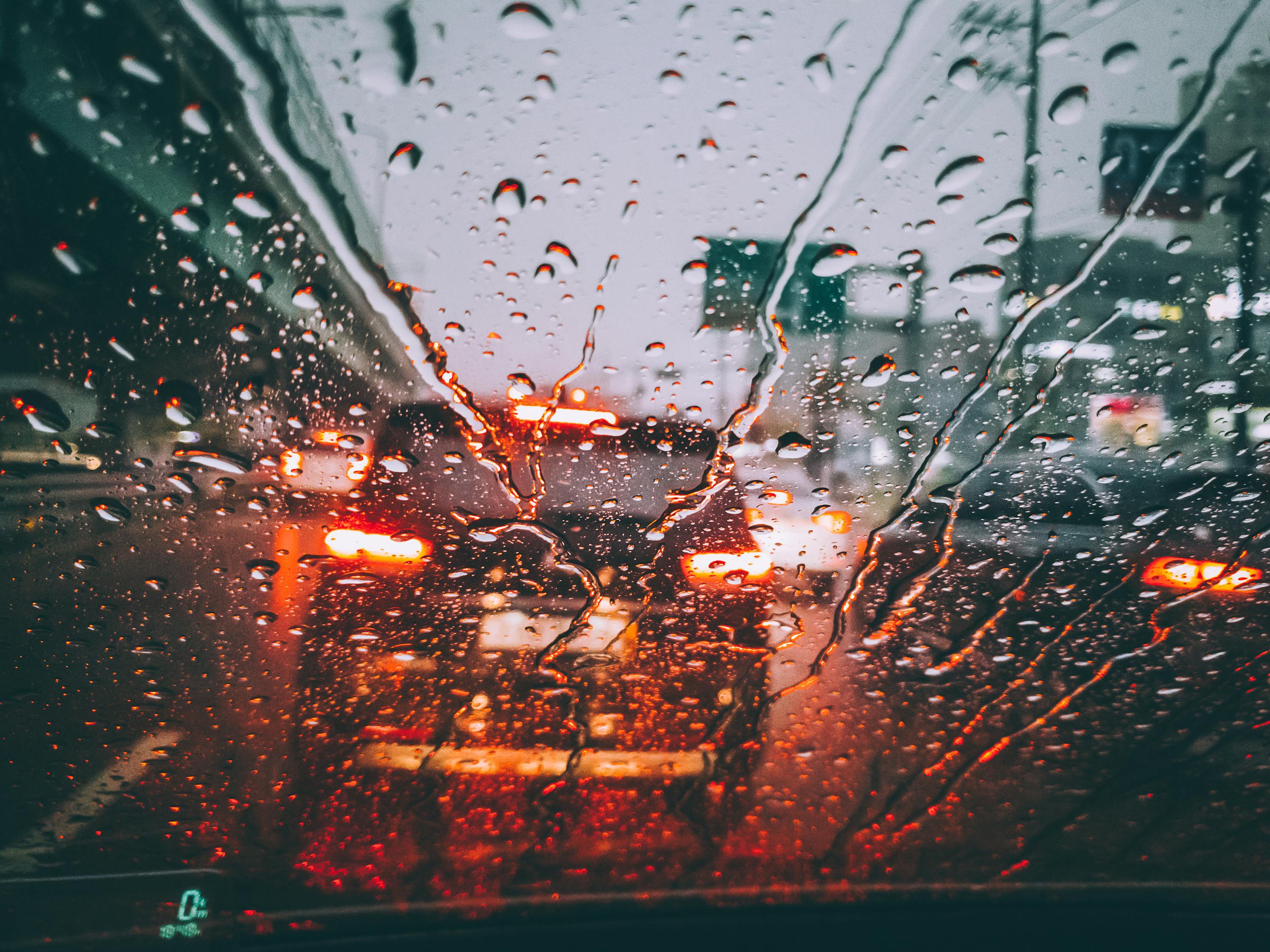 雨滴中的诗意，探索雨字取名的深层含义